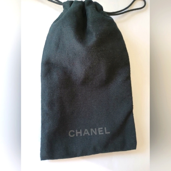 AUTHENTIC CHANEL DRAWSTRING POUCH - Picture 2 of 3